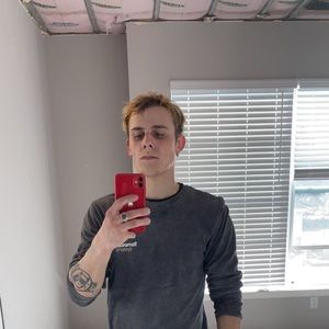 Meet your Posher, Adam